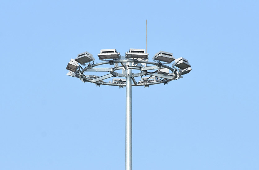 Hochmastscheinwerfern-53 High Mast with Floodlights
