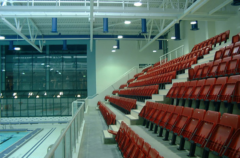 LED-Halleleuchte-2f LED High Bays in Arena