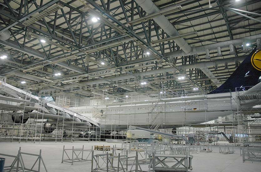 Flugzeughangar-Beleuchtung