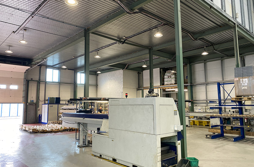 LED-Hallenbeleuchtung-4 LED HighBays with Sensor Control
