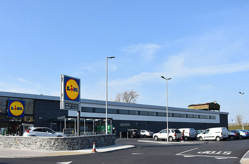 LED-Strasenleuchte-34 Streetlights in Retail Store