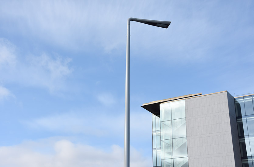 LED-Strasenleuchte-39 Conical Pole and LED StreetLight