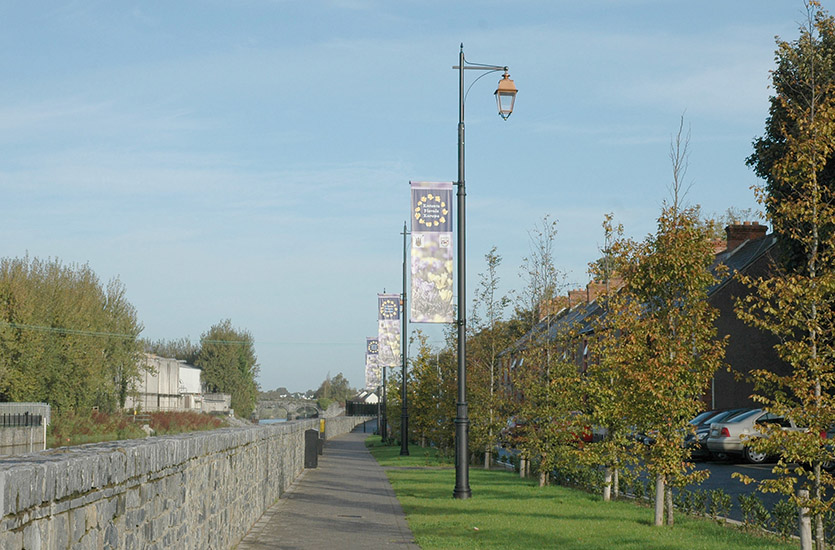 Riverbank Street Lighting
